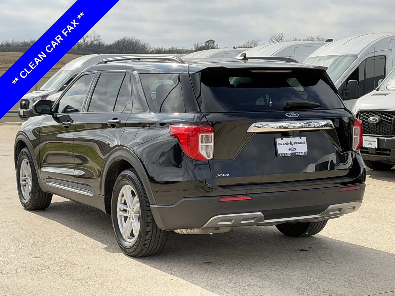 Certified 2022 Ford Explorer XLT w/ Equipment Group 202A image 6