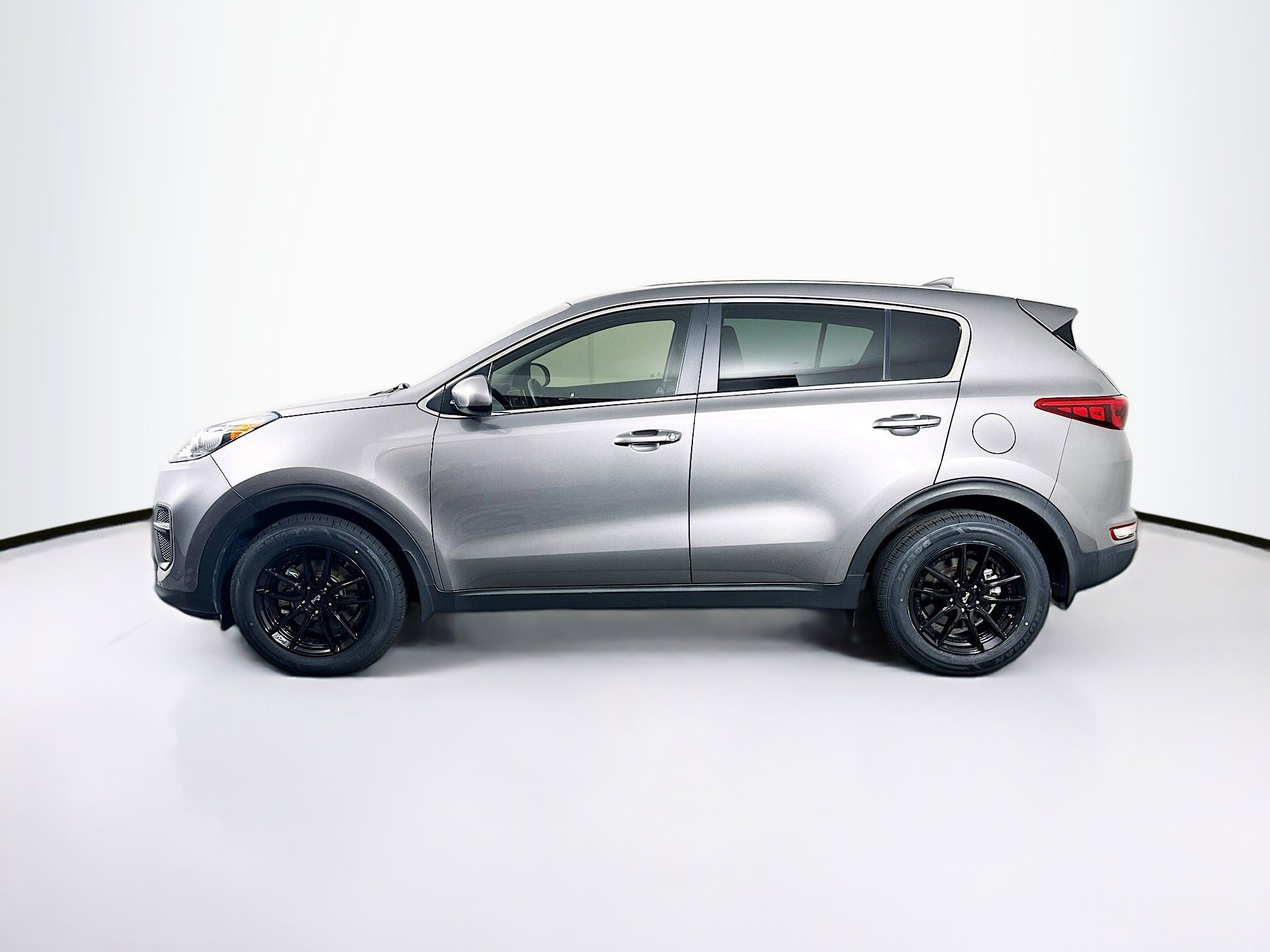 Used 2019 Kia Sportage LX FWD image 4