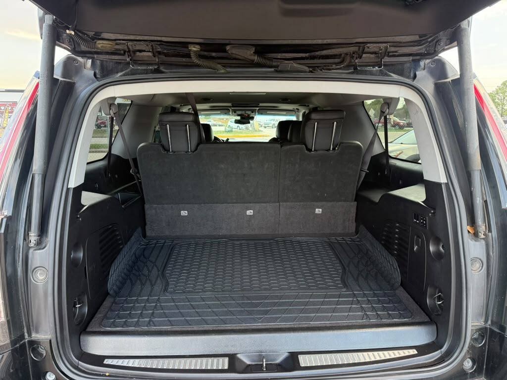 Used 2017 Cadillac Escalade ESV Premium Luxury AWD/4WD image 22
