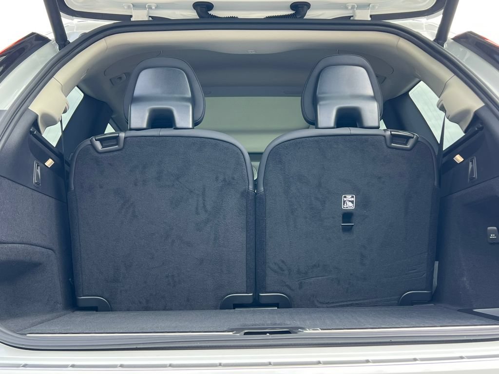 New 2026 Volvo XC90 B6 Plus w/ Protection Package Premier AWD/4WD image 36