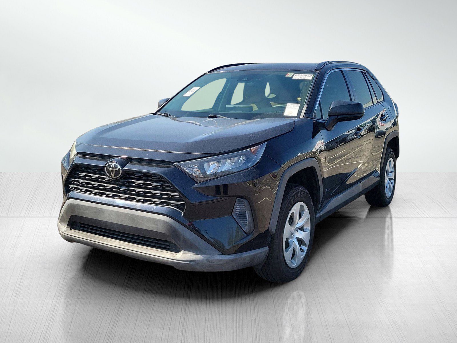 Used 2021 Toyota RAV4 LE AWD/4WD video 2