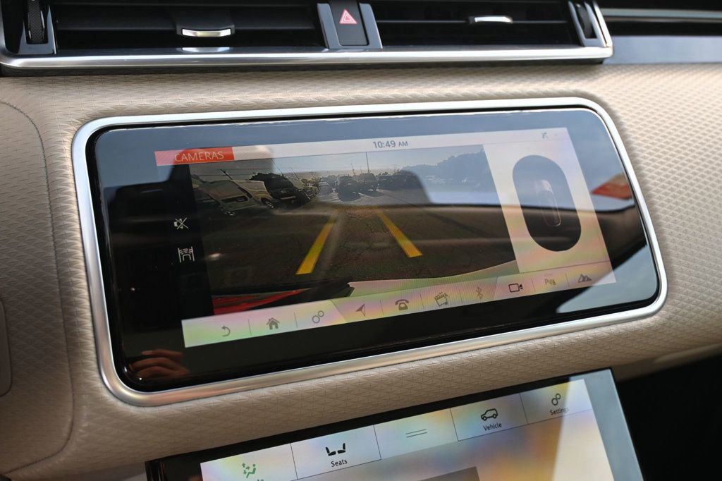 Used 2018 Land Rover Range Rover Velar S image 13