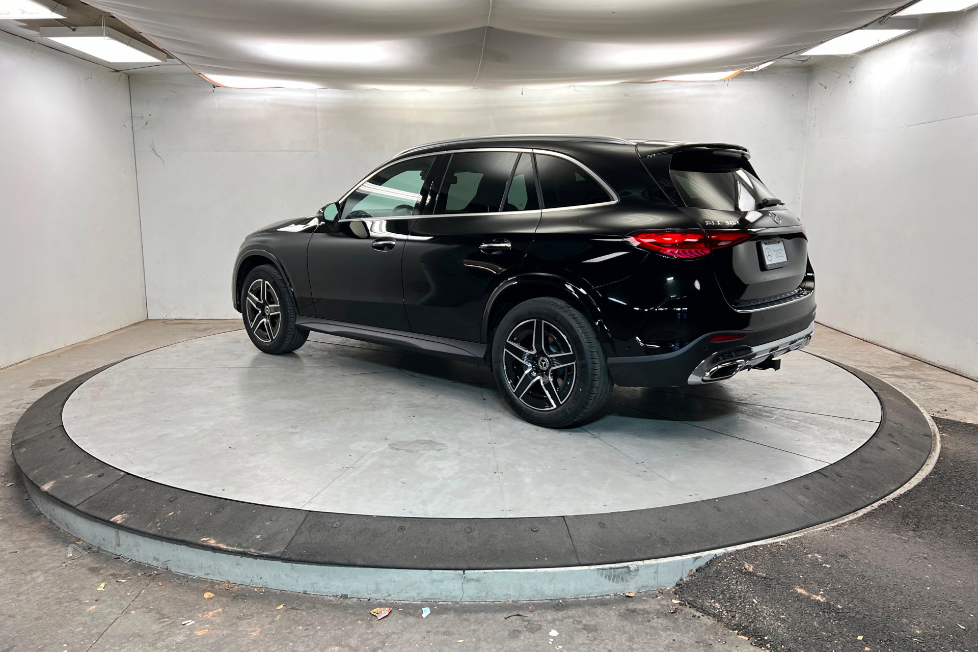 New 2026 Mercedes-Benz GLC 300 4MATIC image 3