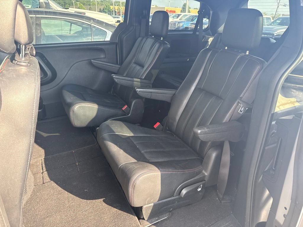 Used 2016 Dodge Grand Caravan R/T FWD image 6