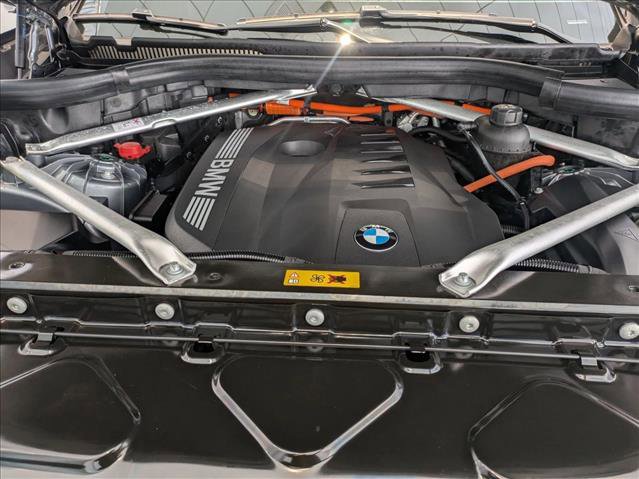 Used 2025 BMW X5 xDrive50e w/ M Sport Package image 29