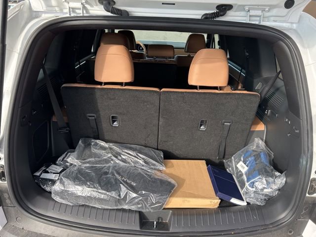 Used 2025 Hyundai Santa Fe Limited image 35