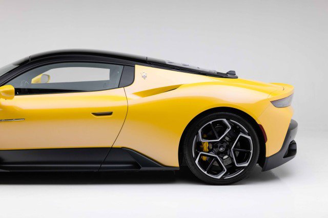 Used 2023 Maserati MC20 Coupe image 21