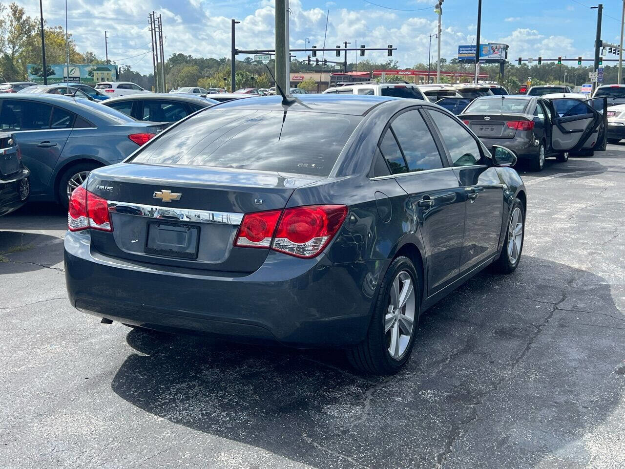Used 2013 Chevrolet Cruze LT image 4