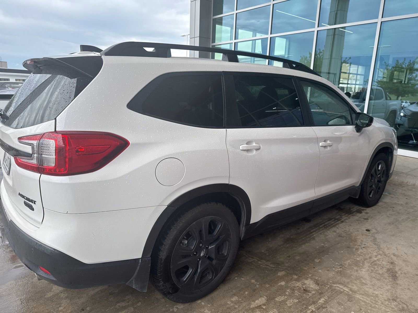 Used 2024 Subaru Ascent Onyx Edition AWD/4WD image 17