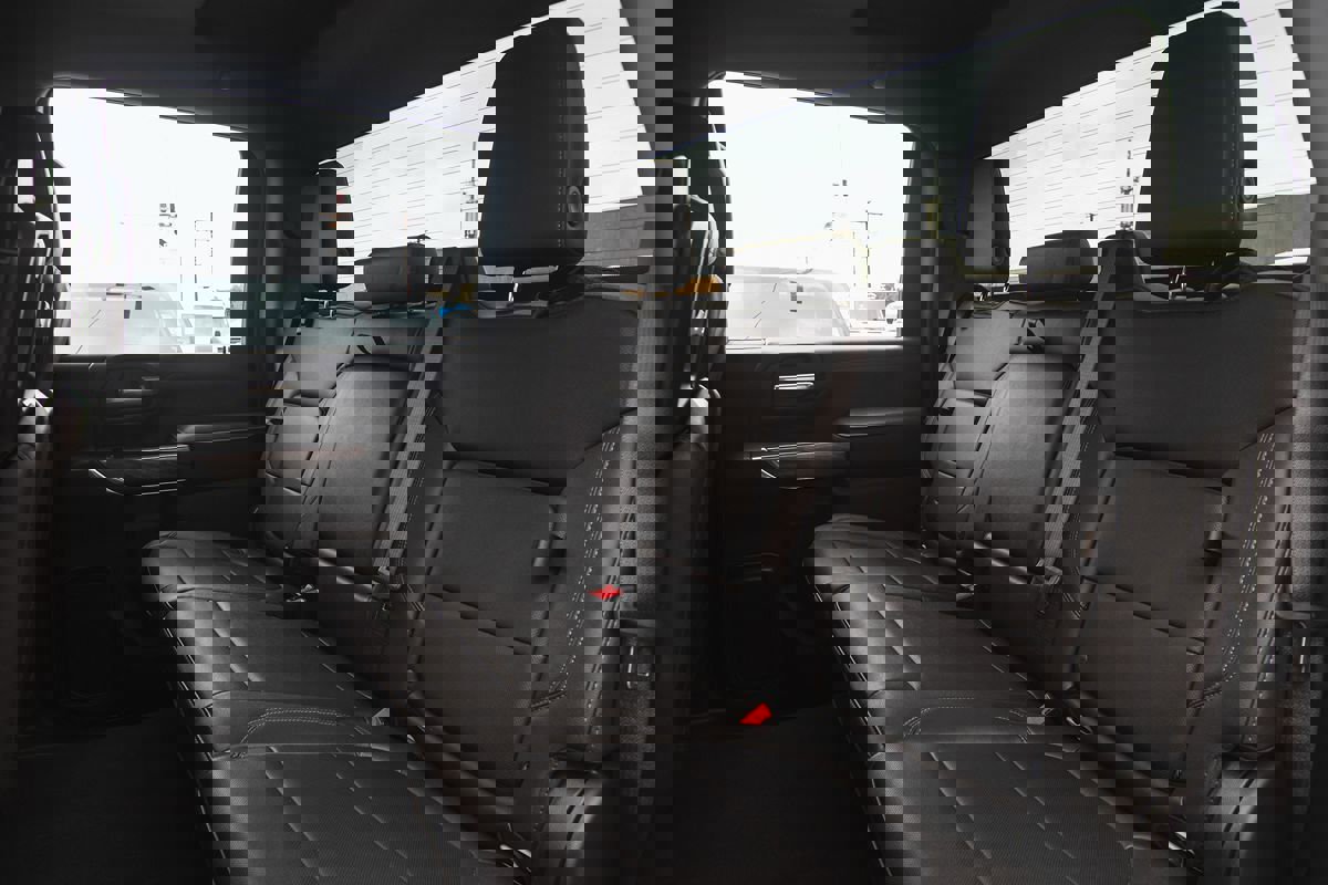 Used 2023 Chevrolet Silverado 2500 LTZ image 16
