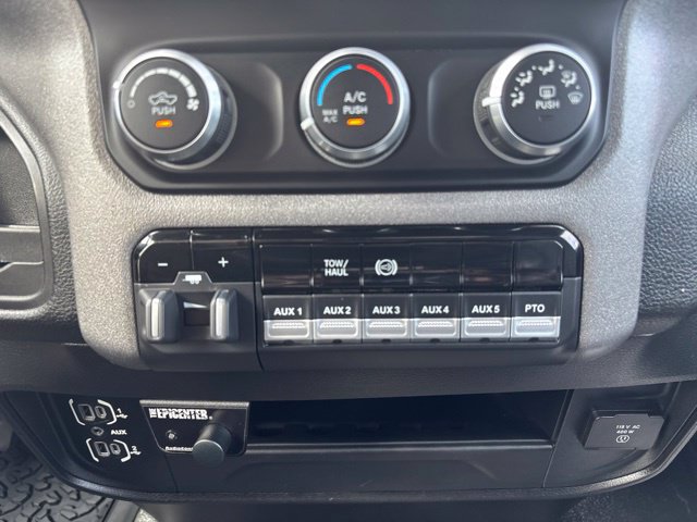 Used 2021 RAM 5500 Tradesman RWD image 20