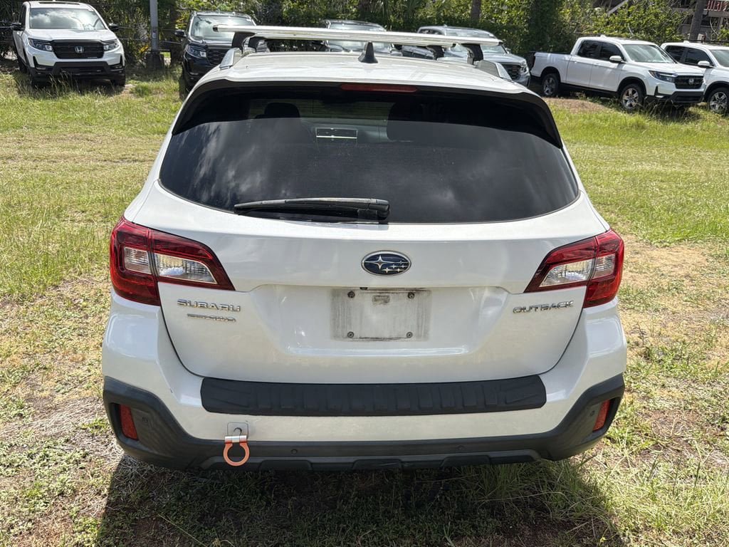 Used 2019 Subaru Outback 2.5i Touring w/ Popular Package #3A AWD/4WD image 10
