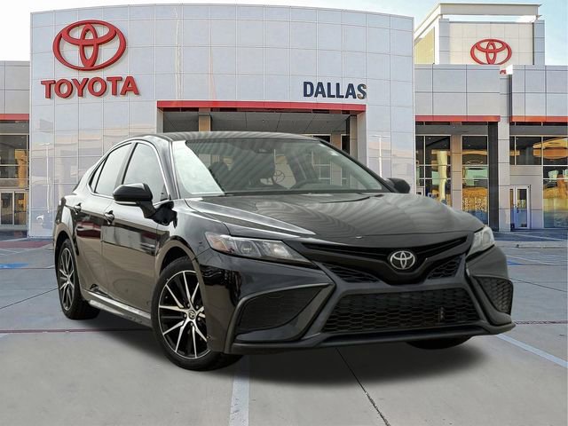 Used 2022 Toyota Camry SE