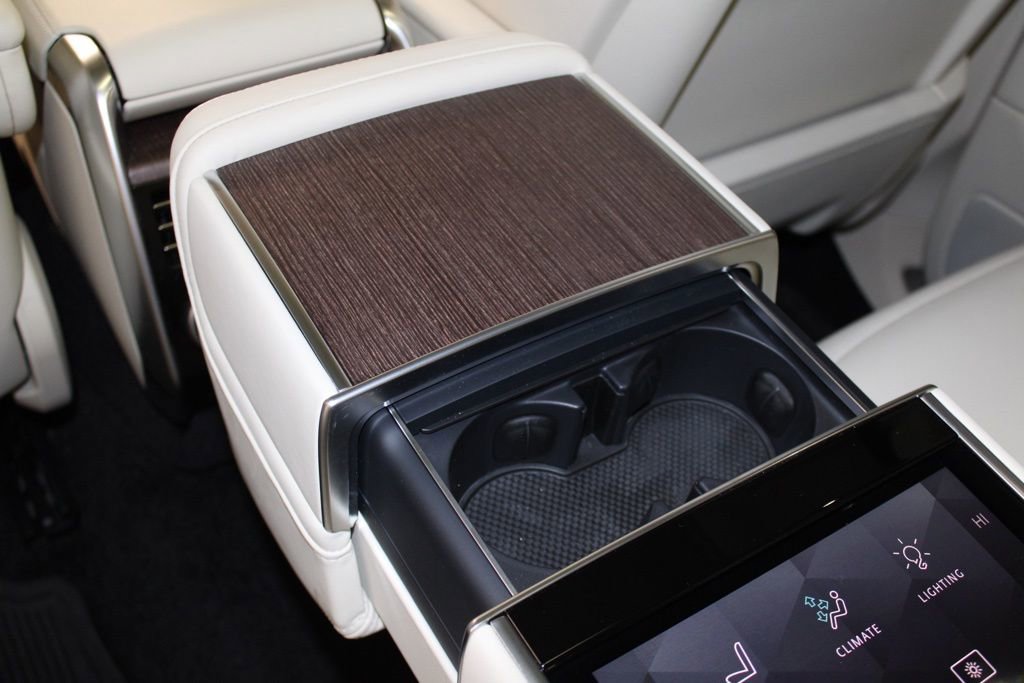 Used 2023 Land Rover Range Rover Autobiography image 44