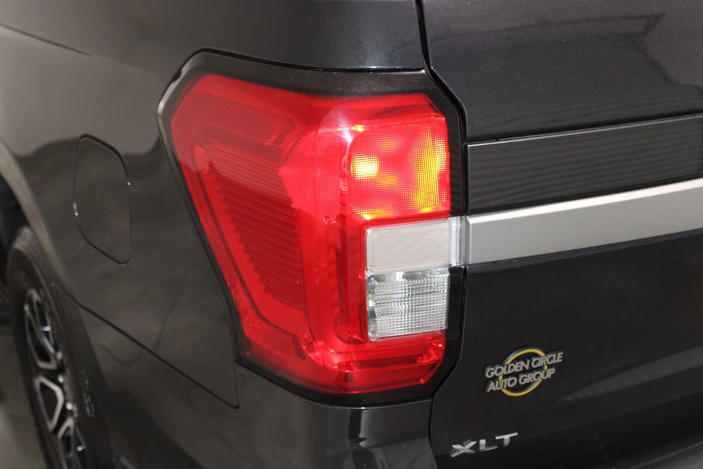 Used 2024 Ford Expedition Max XLT image 59