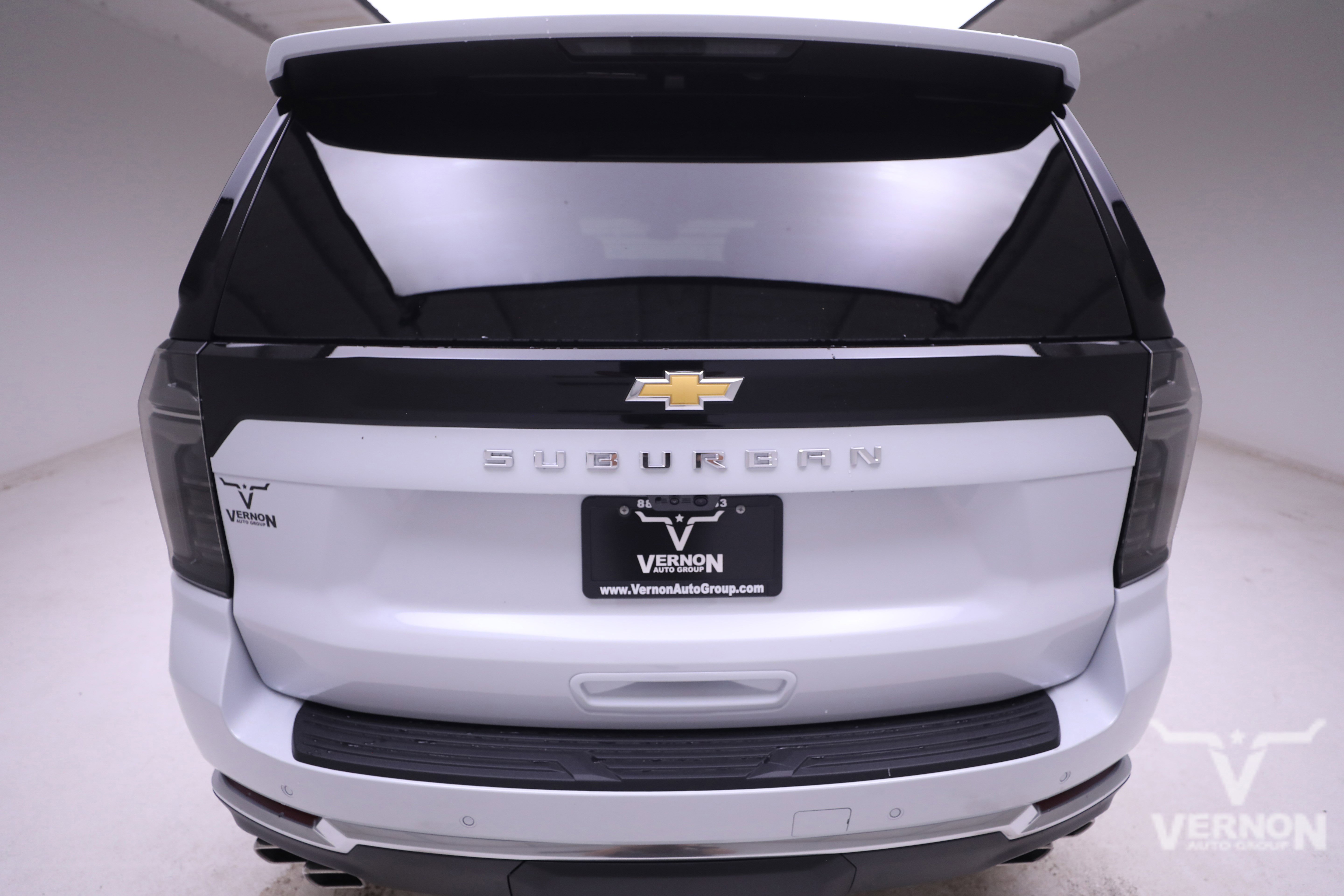 New 2026 Chevrolet Suburban High Country image 4