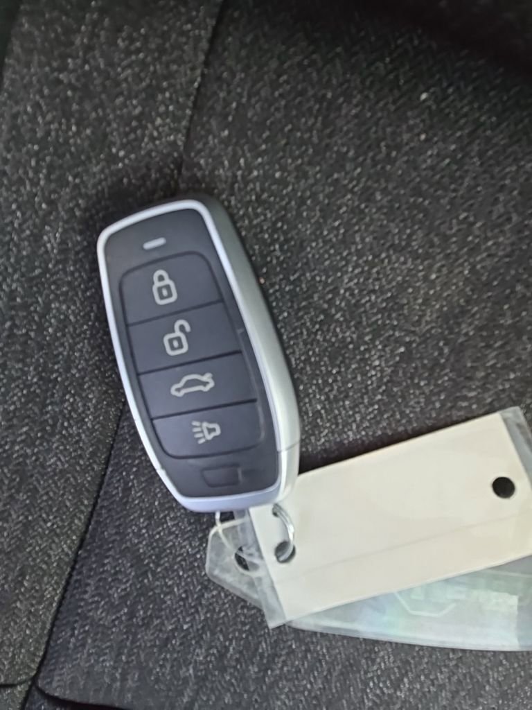 Used 2025 Honda Accord SE image 32