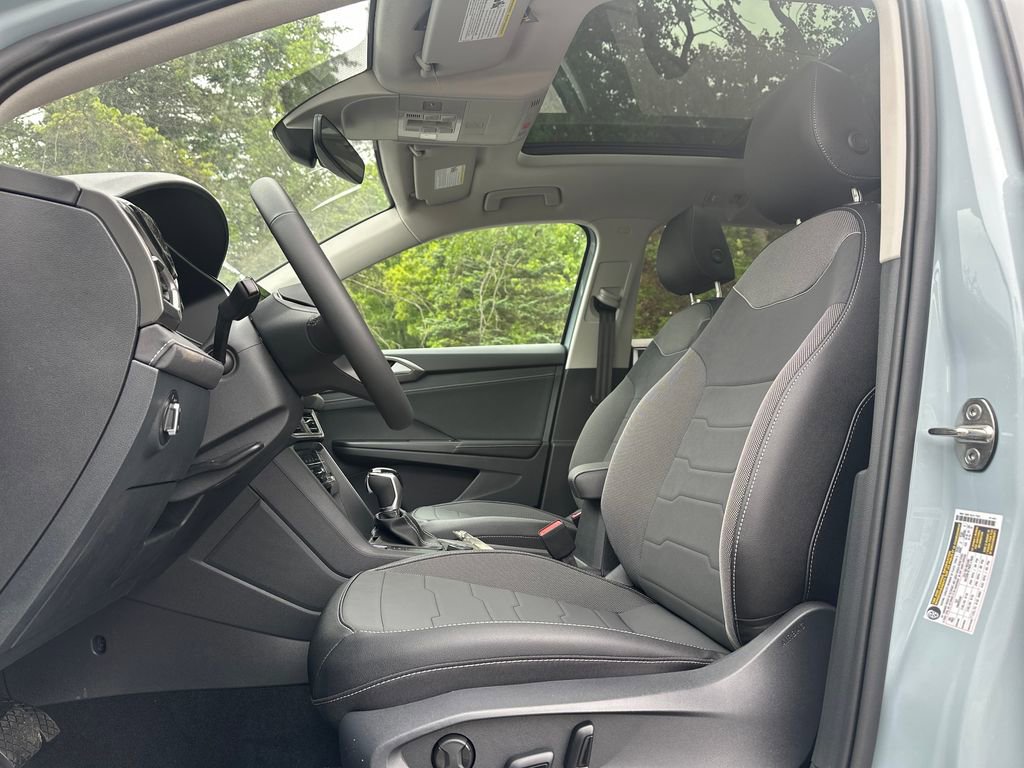 New 2026 Volkswagen Taos SE AWD/4WD image 8