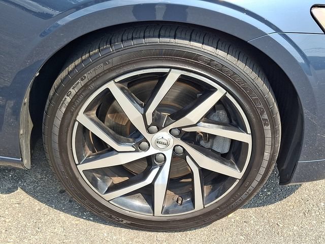 Used 2020 Volvo S60 T6 Momentum AWD/4WD image 8