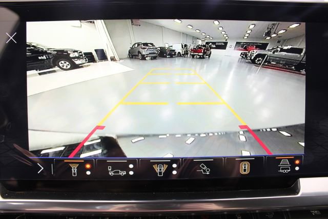 New 2026 GMC Sierra 1500 SLT image 3