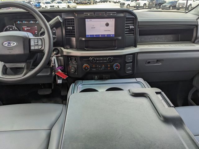 Used 2024 Ford F550 4x4 Crew Cab Super Duty image 17