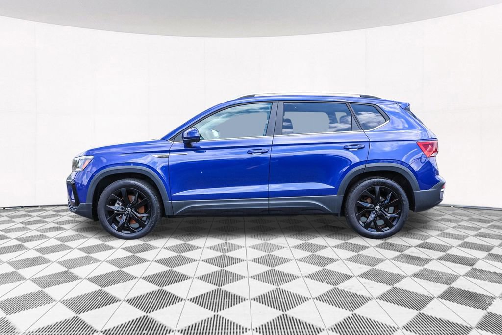 Used 2023 Volkswagen Taos SE w/ Panoramic Sunroof Package AWD/4WD image 15