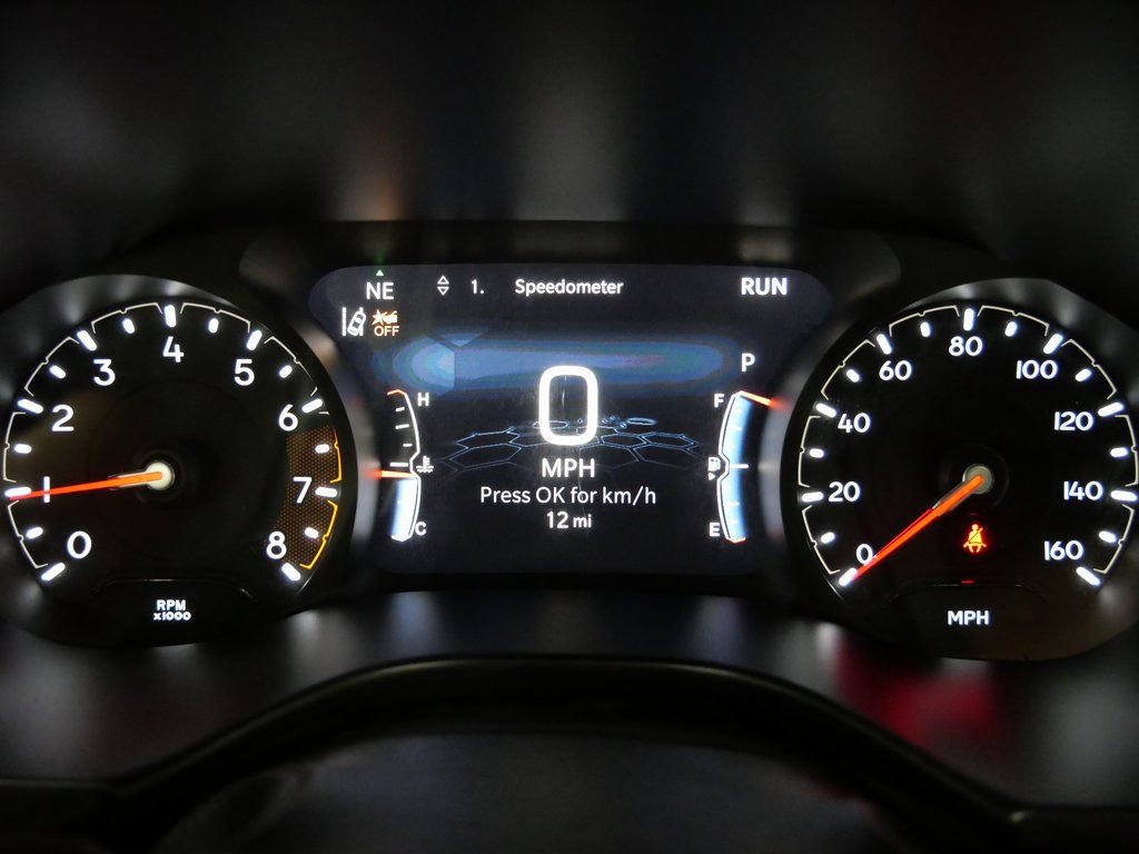 New 2026 Jeep Compass Latitude w/ Sun and Sound Group AWD/4WD image 16