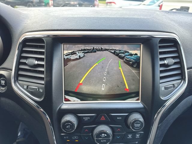 Used 2016 Jeep Grand Cherokee Laredo w/ Quick Order Package 23E AWD/4WD image 14
