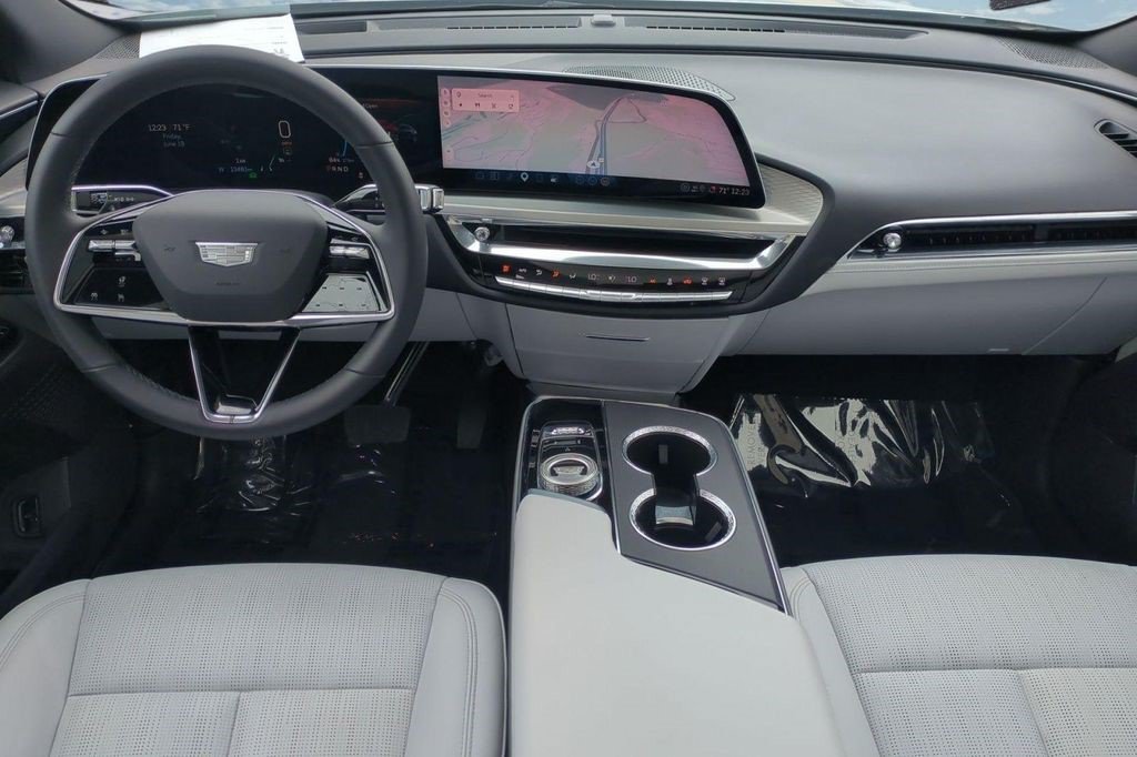 Certified 2024 Cadillac Lyriq Sport AWD/4WD image 16