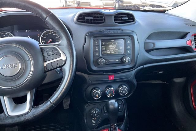 Used 2016 Jeep Renegade Trailhawk AWD/4WD image 6