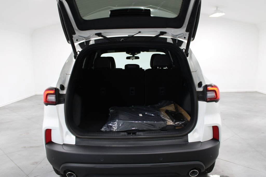 New 2025 Ford Escape ST-Line w/ Tech Pack #1 image 17