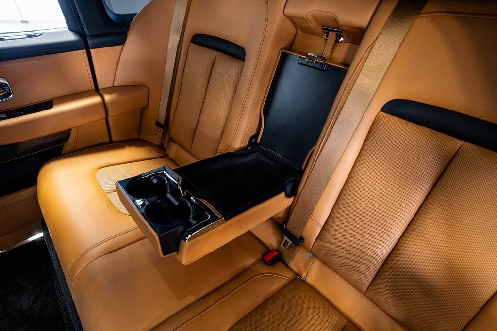 Used 2022 Rolls-Royce Cullinan Black Badge AWD/4WD image 66