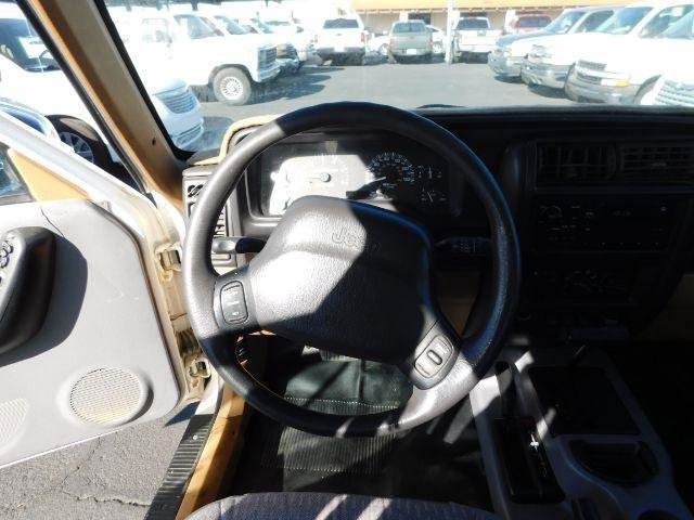 Used 1998 Jeep Cherokee Sport image 17