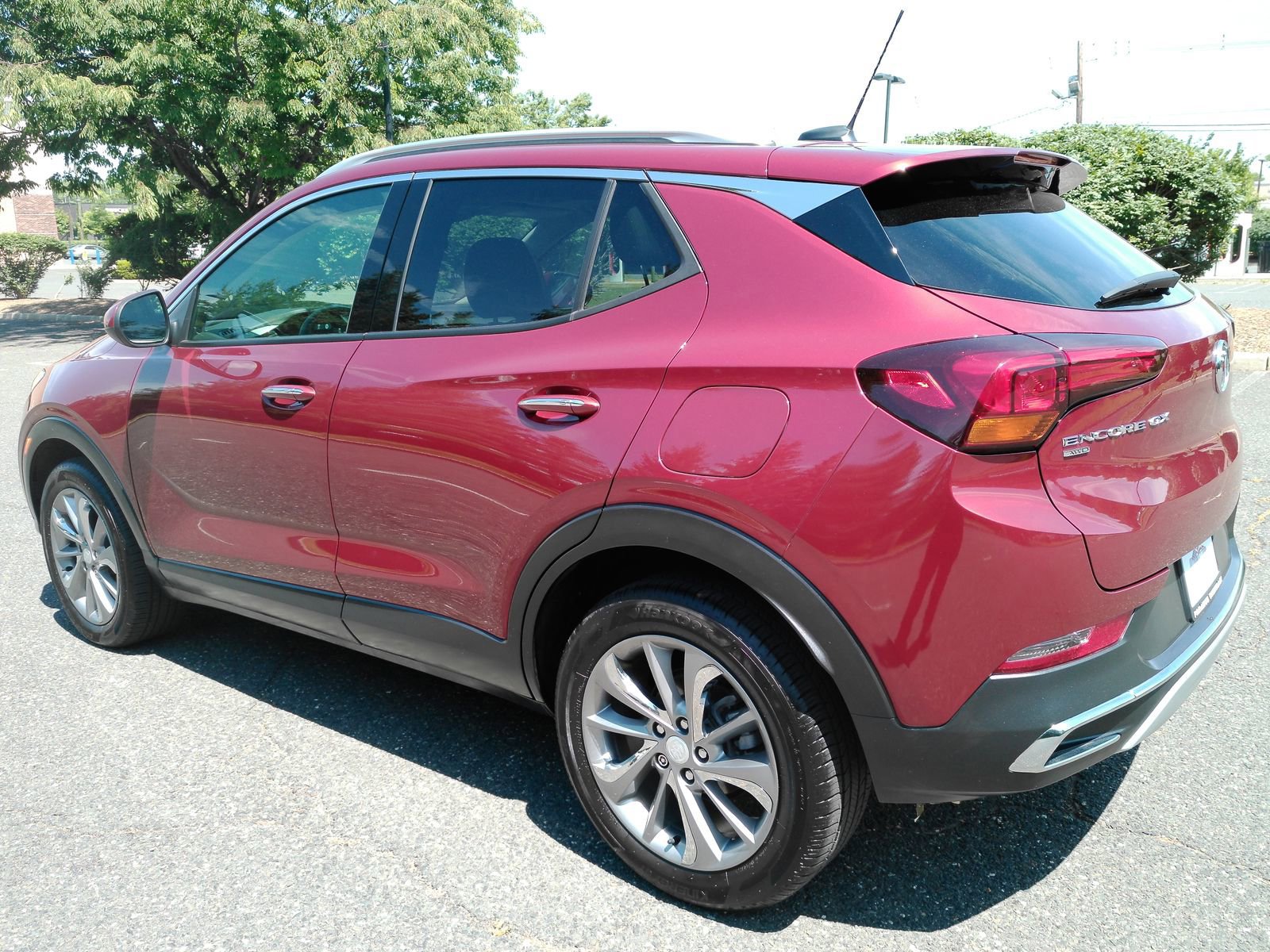 Certified 2023 Buick Encore GX Essence w/ Experience Buick Package AWD/4WD image 5