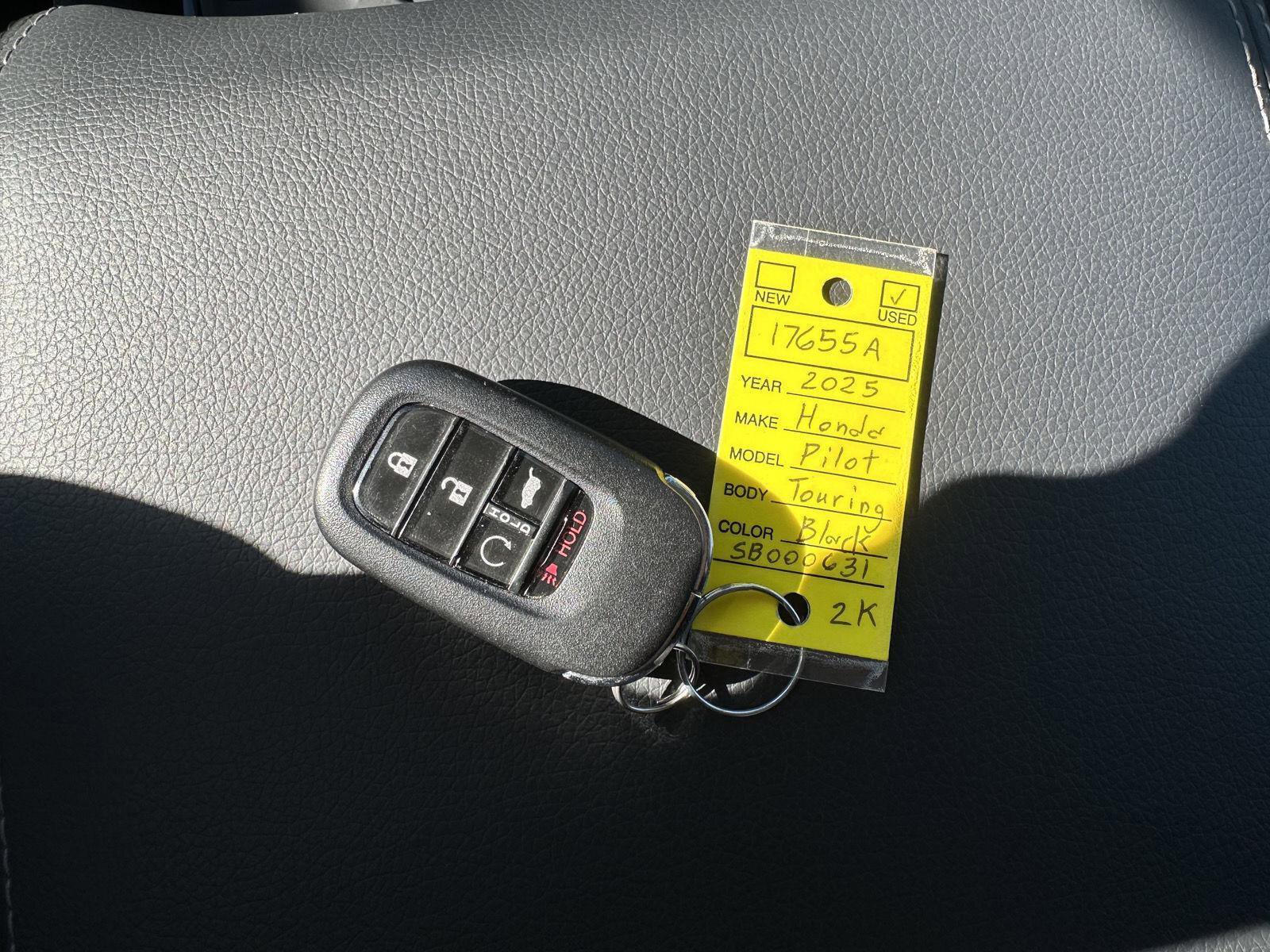 Certified 2025 Honda Pilot Touring image 29