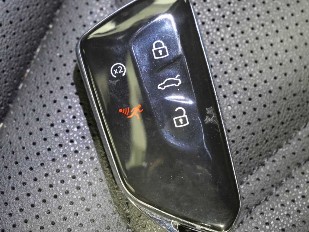 Used 2026 Volkswagen Atlas Cross Sport SE FWD image 26