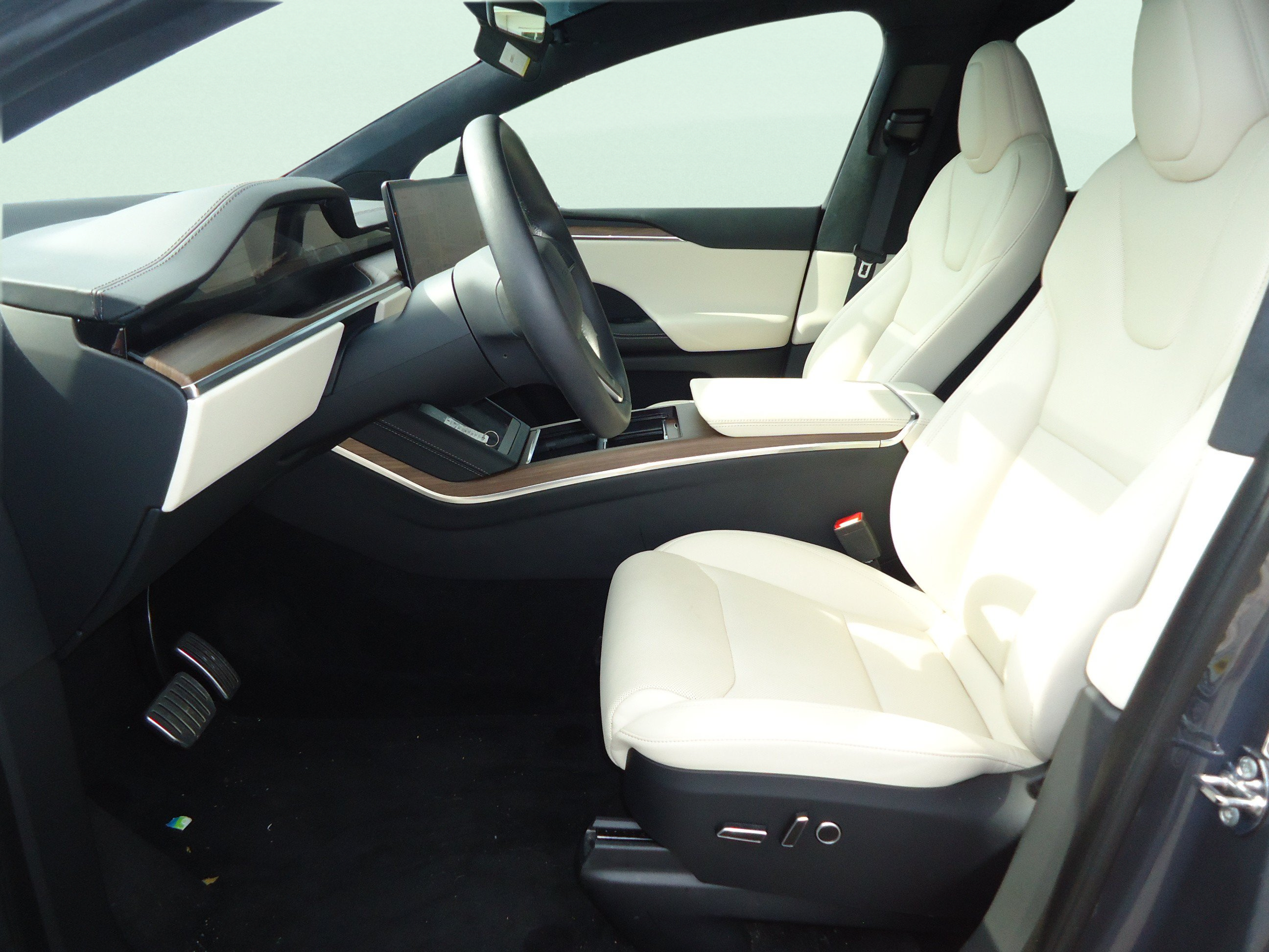 Used 2023 Tesla Model X AWD/4WD image 20