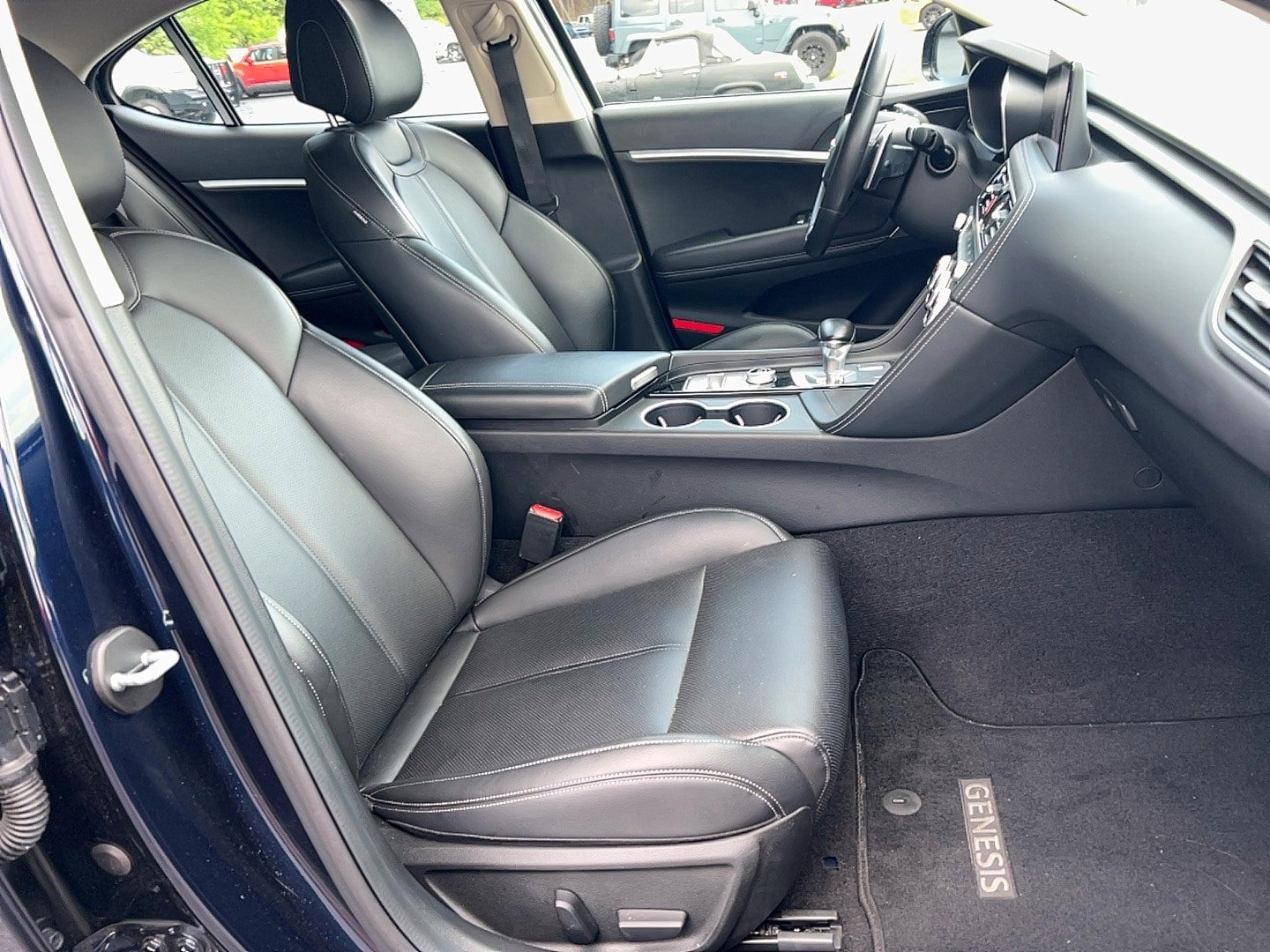 Used 2023 Genesis G70 2.0T AWD/4WD image 24