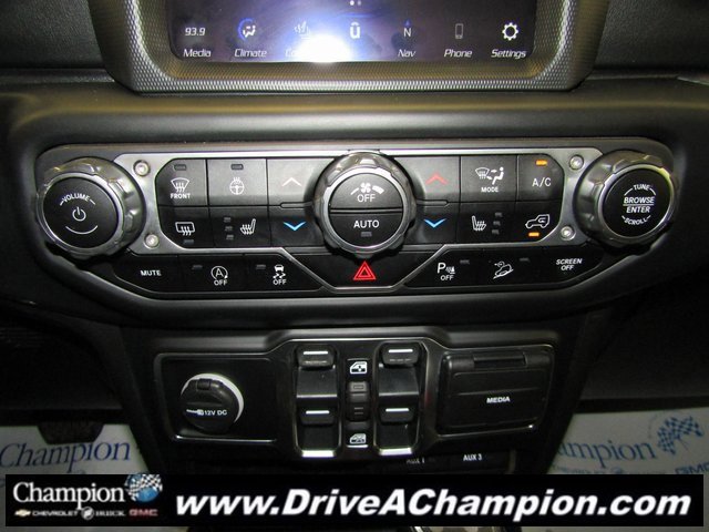 Used 2021 Jeep Wrangler Unlimited Sahara image 31