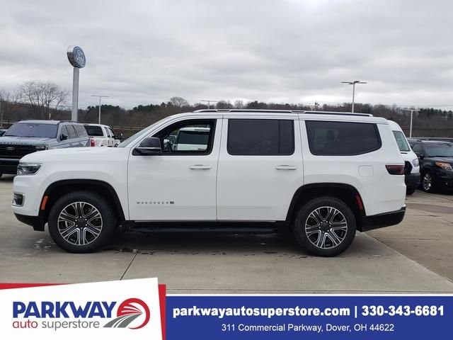 Used 2023 Jeep Wagoneer 4WD w/ Premium Group I image 5
