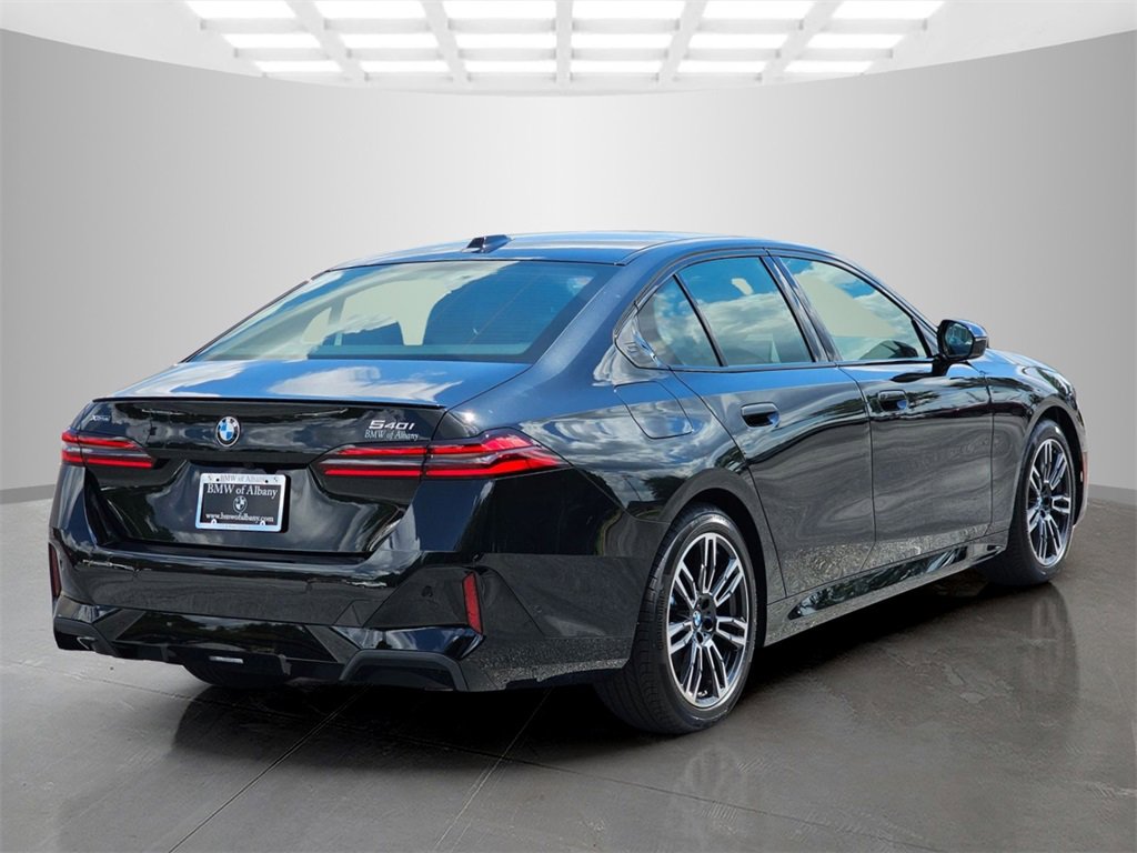 New 2026 BMW 540i xDrive w/ M Sport Package image 4