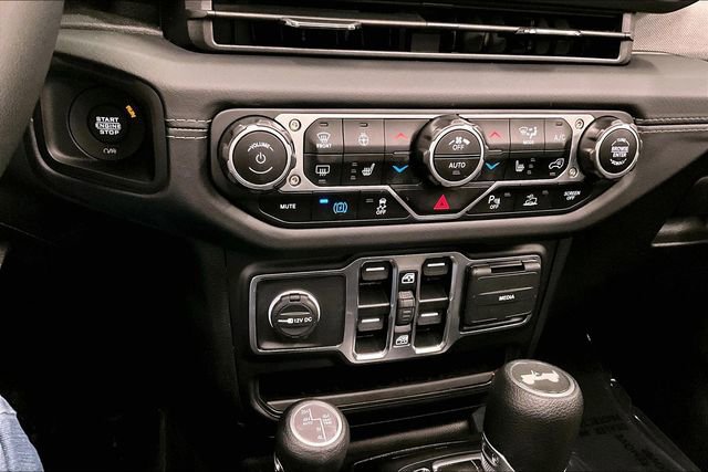 Used 2025 Jeep Wrangler Sahara 4xe w/ Safety Group image 32