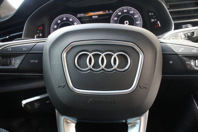 Used 2019 Audi Q8 Prestige w/ Luxury Package image 29