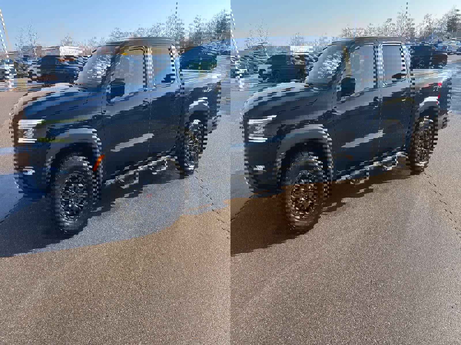 Used 2022 Nissan Frontier PRO-4X w/ Pro-4X Premium Package image 19