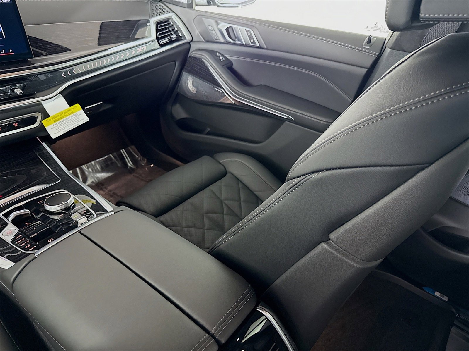 New 2026 BMW X7 xDrive40i w/ M Sport Package image 25