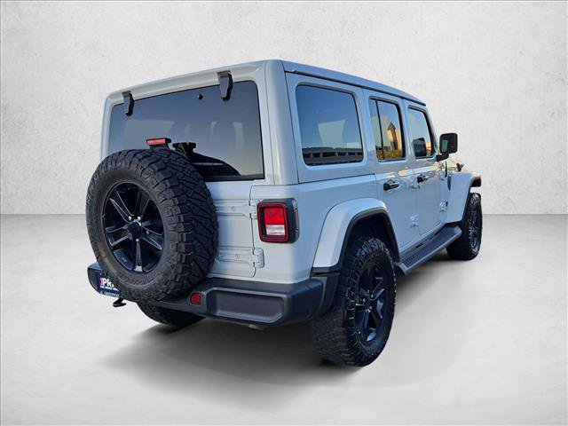 Used 2023 Jeep Wrangler Unlimited Sahara AWD/4WD image 5
