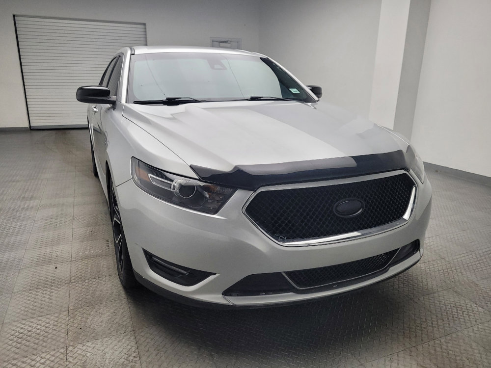 Used 2018 Ford Taurus SHO image 14