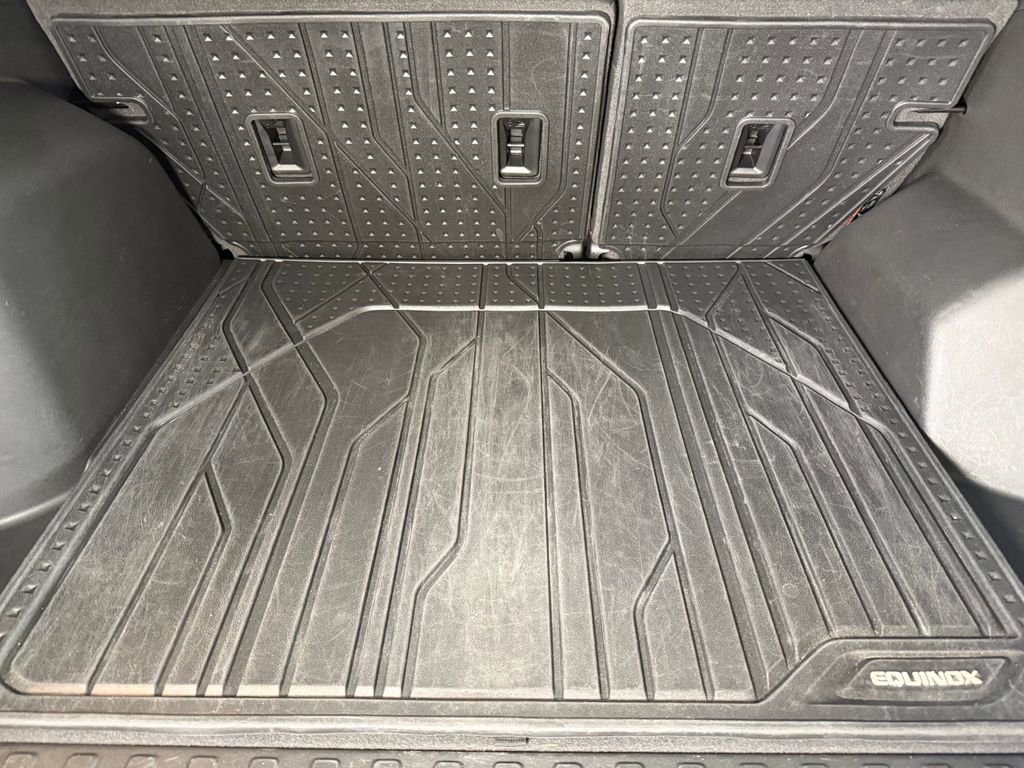Used 2021 Chevrolet Equinox LS w/ LS Convenience Package FWD image 21