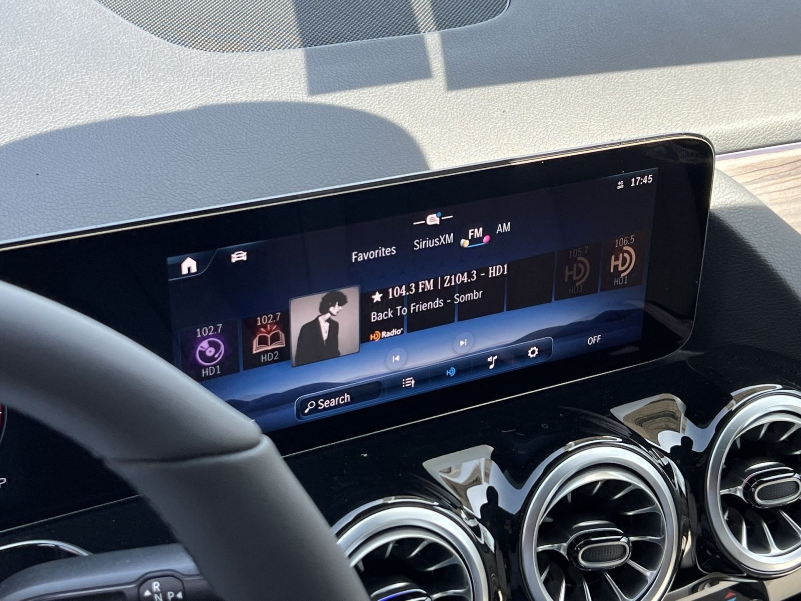 New 2026 Mercedes-Benz GLA 250 4MATIC image 16