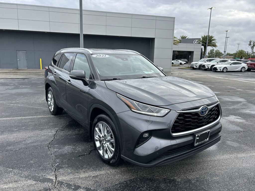 Used 2021 Toyota Highlander Limited image 12